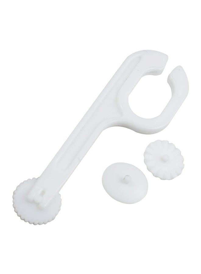 فيس مايل أداة بلاستيكية لتقطيع كعكات الفوندان مكونة من 6 قطع أبيض 12Ø³Ù†ØªÙŠÙ…ØªØ± - Image 2