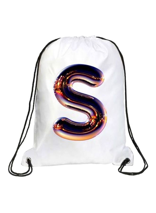 إمبريس حقيبة ظهر برباط سحب للإغلاق مطبوعة بحرف "S" بلون نايت كروم أبيض/ذهبي/أسود