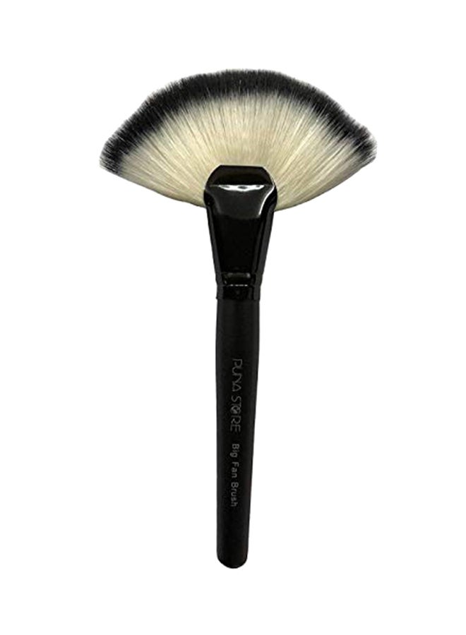 Puna Store - Fan Makeup Brush Black - Image 1