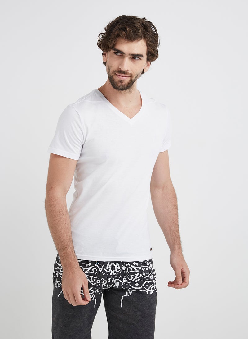 Lois Basic Short Sleeve V-Neck T-Shirt With Logo 401 White  - Image 1