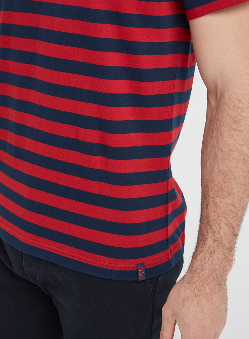 JOCKEY Round Neck T-Shirt Navy / Shanghai Red