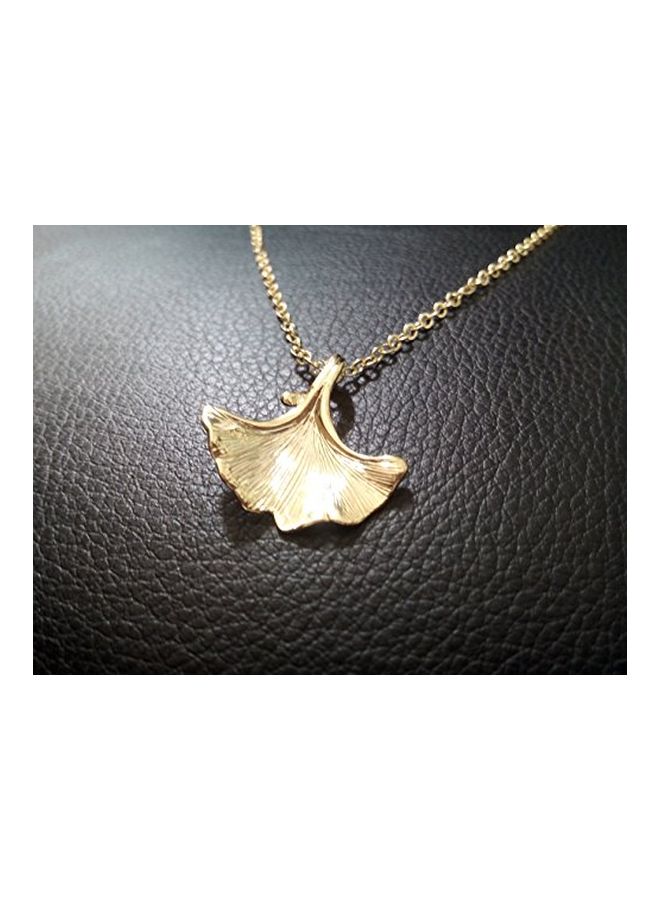 NOUMANDA - Gold Plated Carving Ginkgo Leaf Pendant Necklace - Image 1