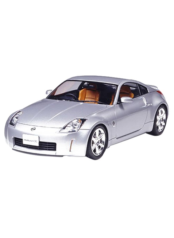 سيارة سباق نيسان موديل 350Z - v1552300409/N20549944A_1