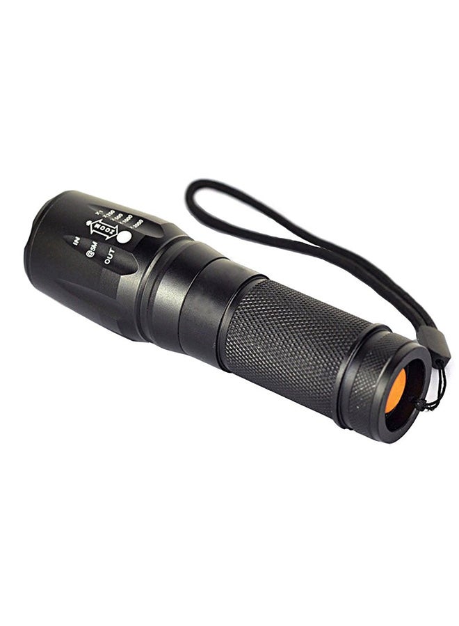 فوبيري مجموعة مصابيح يدوية XML T6 بإضاءة LED بـعدد 5 أوضاع إضاءة بمعدل سطوع 3000 لومن مضادة للماء وبتصميم عسكري من 4 قطع أسود  - Image 3