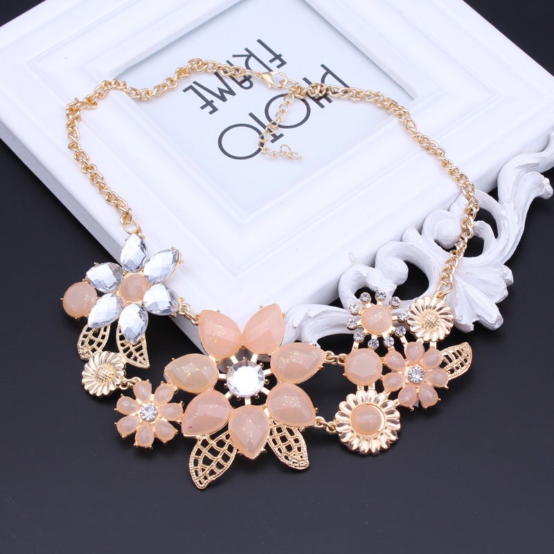 Sharpdo Star Fish And Conch Design Necklace - Image 2