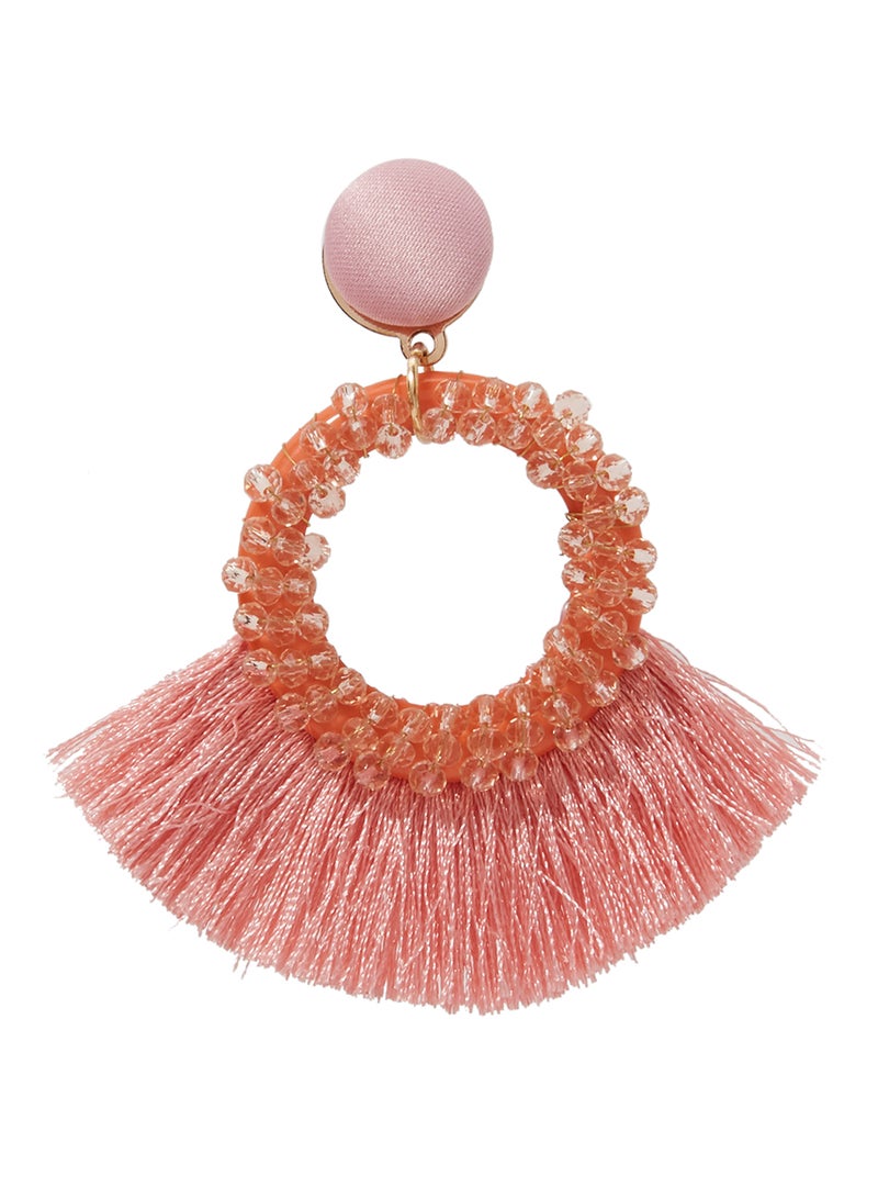 يويجين أقراط متدلية مرصعة بالخرز مزينة بشرابة . - Image 2