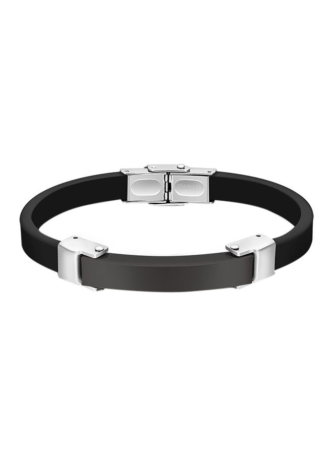 سوار من التيتانيوم فريد من نوعه