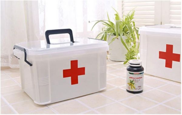 Generic Family Storage Emergency Kit White 33x24x19cm  - Image 4