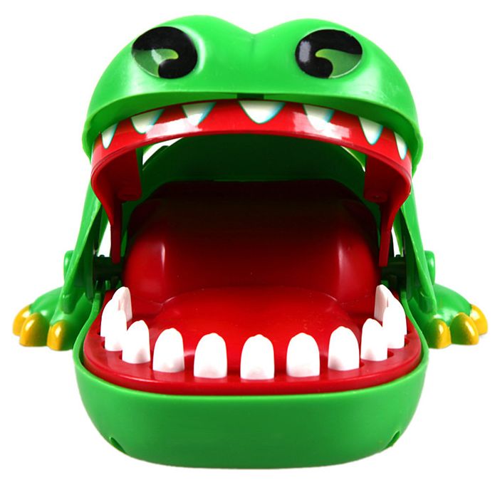 Funny Novelty Crocodile Finger Game 15cm  - Image 1
