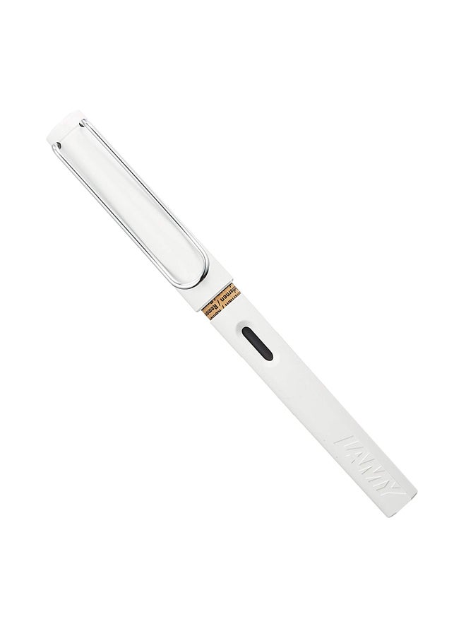 Lamy Safari Shiny Black Fountain Pen - Fine Nib L19-Bk-F - Image 1