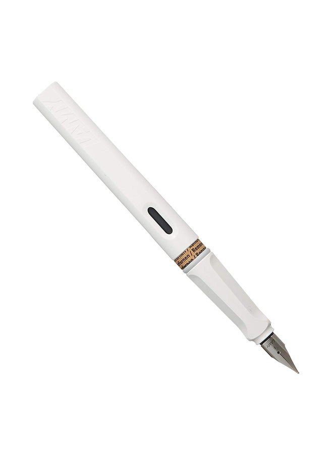 Lamy Safari Shiny Black Fountain Pen - Fine Nib L19-Bk-F - Image 2