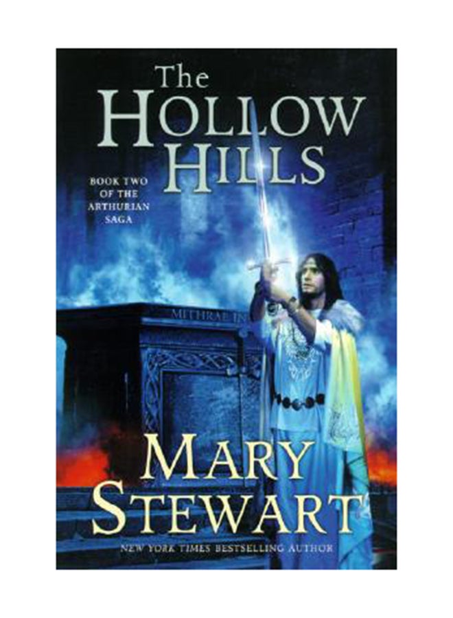 ذا هولو هيلز غلاف ورقي الإنجليزية