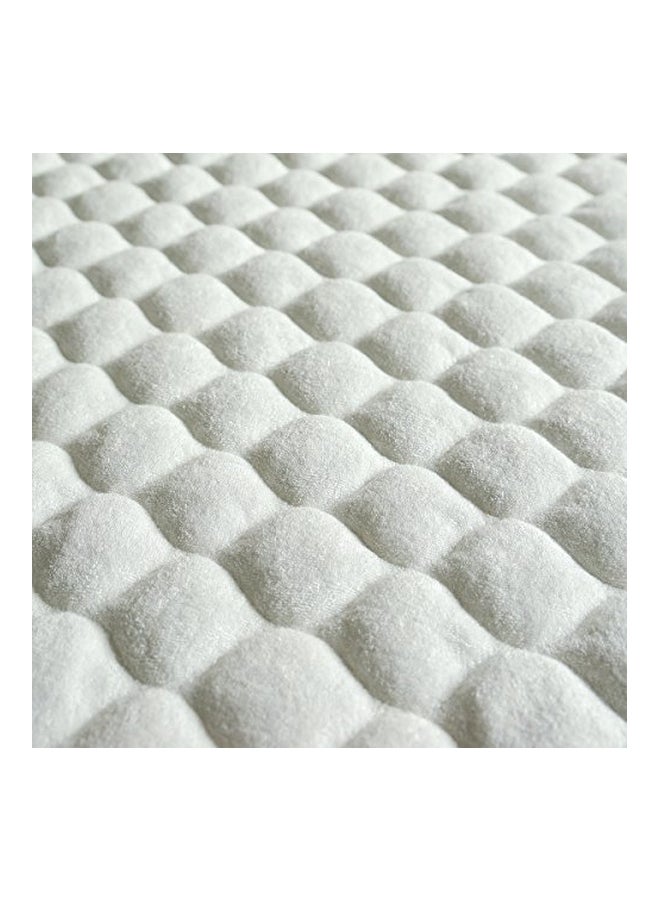 BlueSnail 3-Piece Bamboo Quilted Changing Pad Set - Image 4