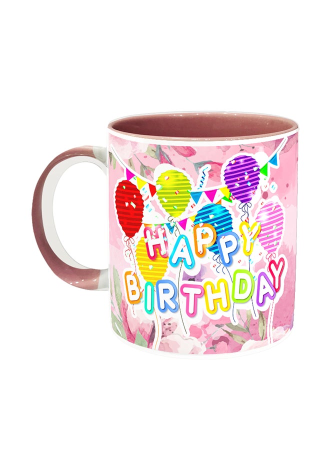 مج قهوة مصنوع من السيراميك باللونين الأبيض والوردي بتصميم عبارة Happy Birthday وتصميم رقم 111