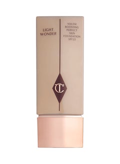 Light Wonder Foundation SPF 15 06 Medium