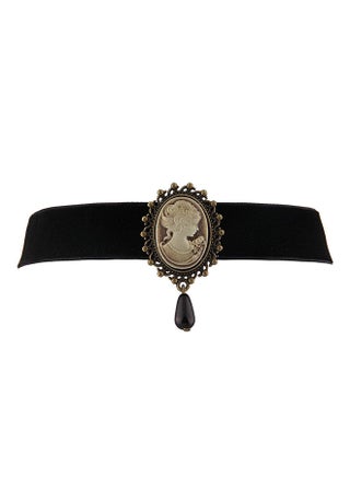 Retro Victorian Cameo Pearl Bead Velvet Choker Necklace - v1553541621/N21649652A_1