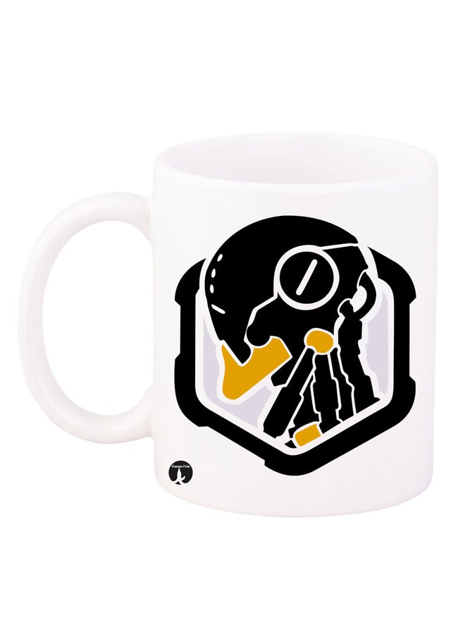 مج قهوة بطبعة لعبة الفيديو "Overwatch" أبيض/أسود/أصفر