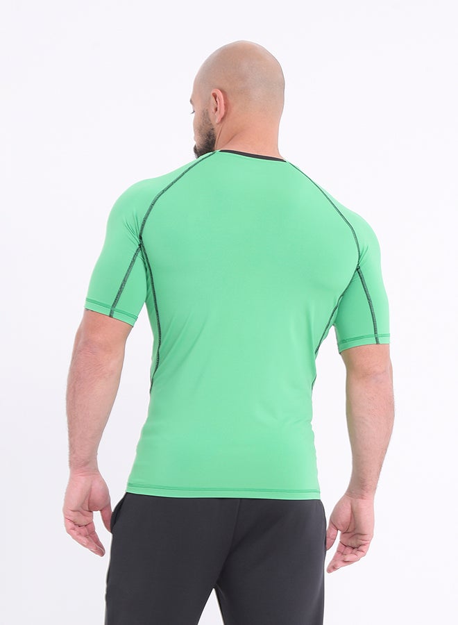 IZZY - B8418 Short Sleeve Tee Green - Image 1