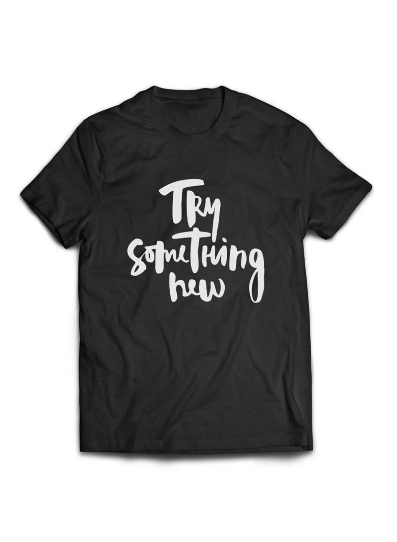 أف إم ستايلز تيشيرت بأكمام قصيرة مطبوع عليه افتباس "Try Something New" أسود - Image 3