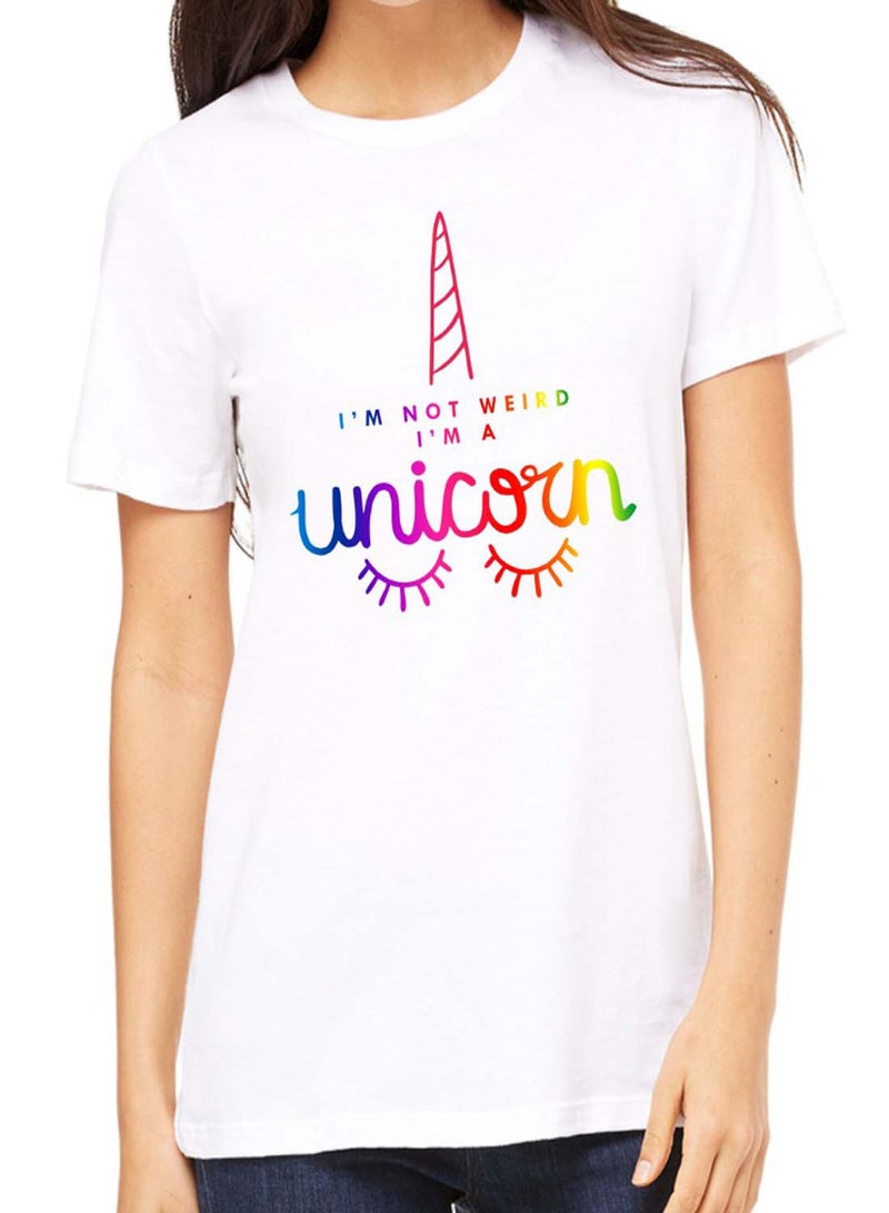أف إم ستايلز تيشيرت بأكمام قصيرة مطبوع عليه عبارة "I'm Not Weird, I'm Unicorn" أبيض - Image 4