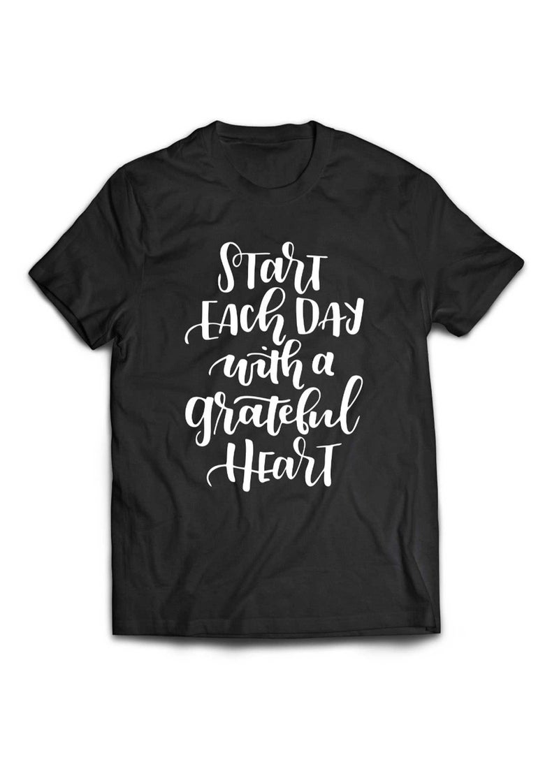 FMSTYLES Start Each Day With A Grateful Heart Quote Short Sleeve T-shirt Black  - Image 3