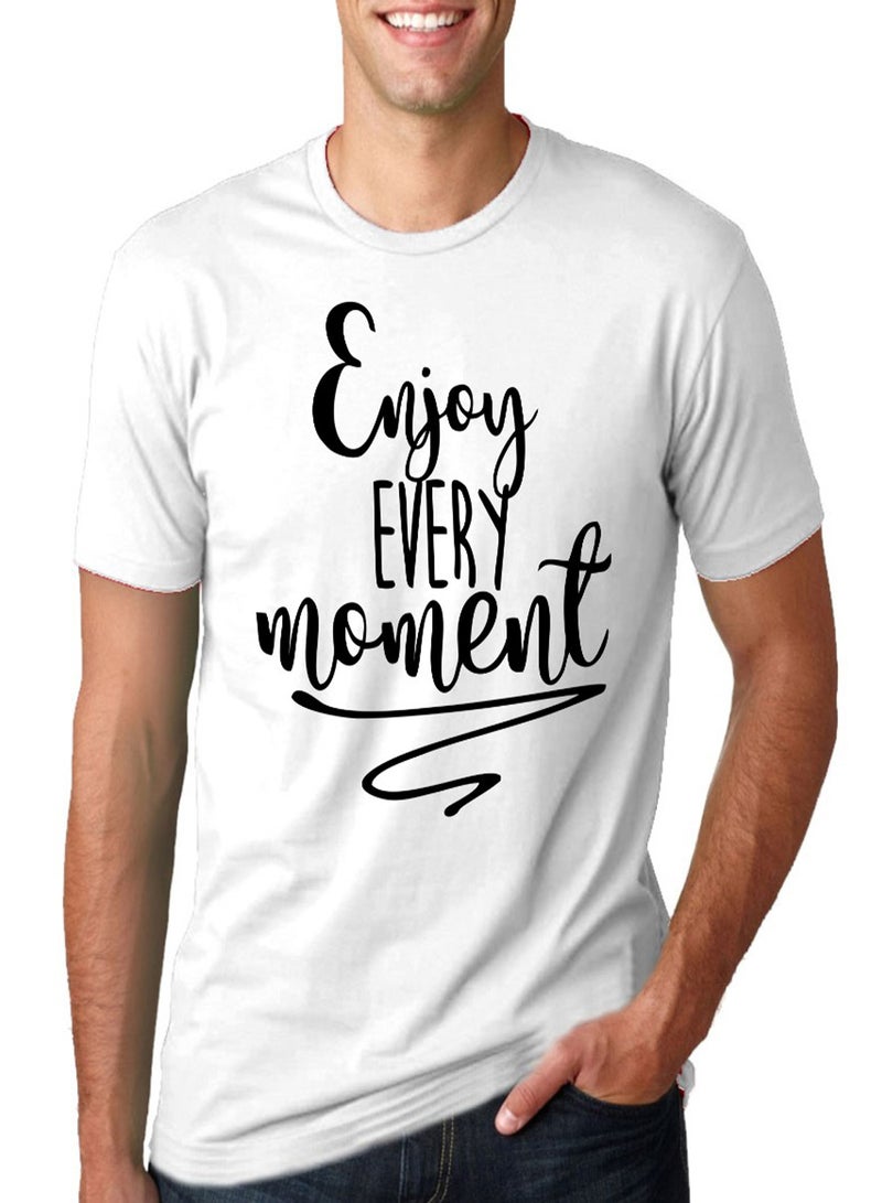 أف إم ستايلز تيشيرت قصير الأكمام يحمل المقولة "Enjoy Every Moment" أبيض - Image 4