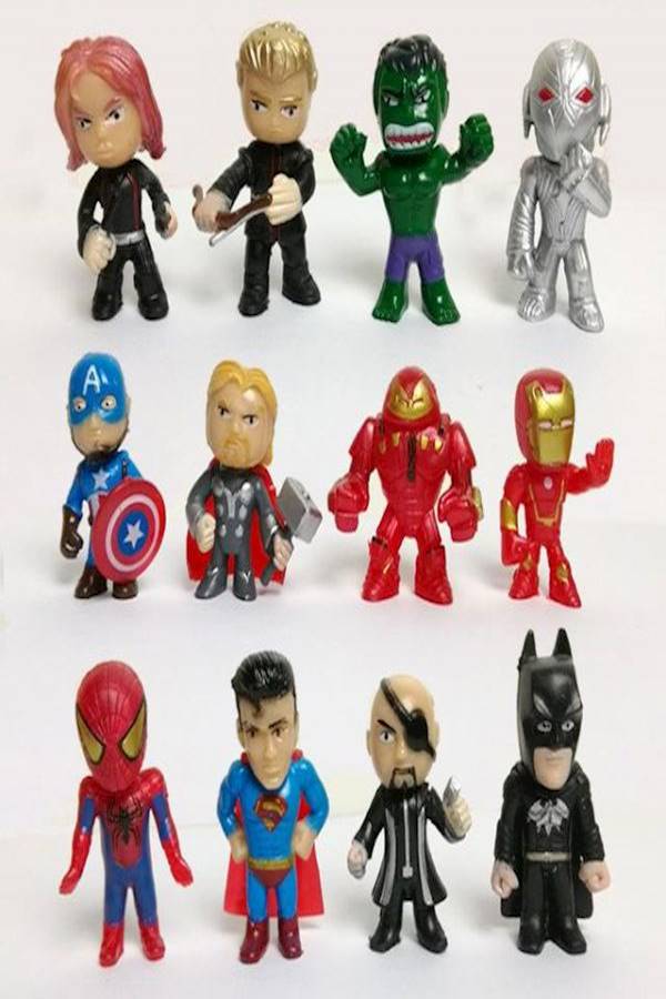 طقم مجسمات برؤوس هزازة مستوحاة من فيلم "Avengers" من 12 قطعة