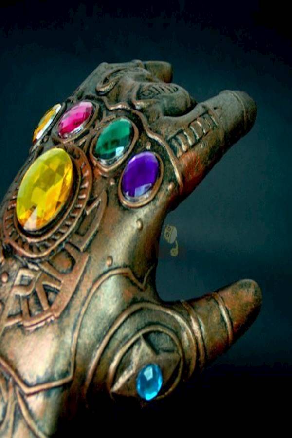 Avengers Thanos Gauntlet Glove Toy Model With Stone  - Image 4
