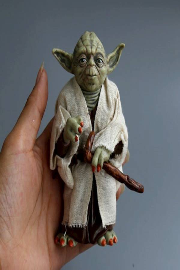 Star Wars Jedi Master Yoda PVC Action Figure 12 cm  - Image 3