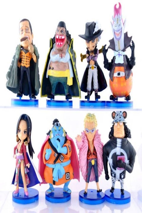 8-Piece Bartholomew Kuma Dracule Mihawk Model Set