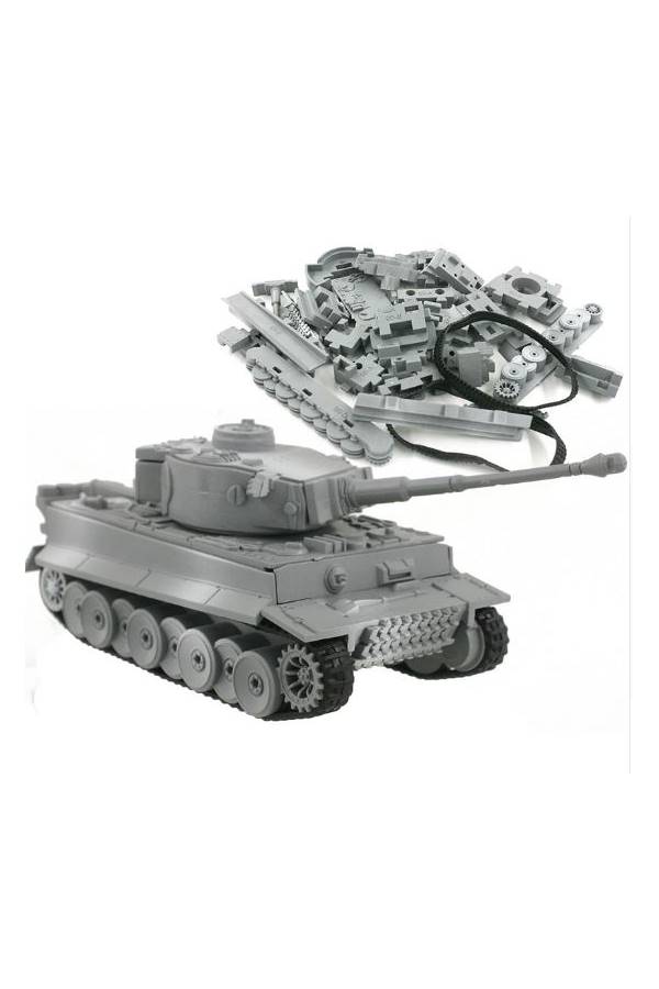 Generic - 2-Piece 4D Tank Model Set Building Kit - Image 1