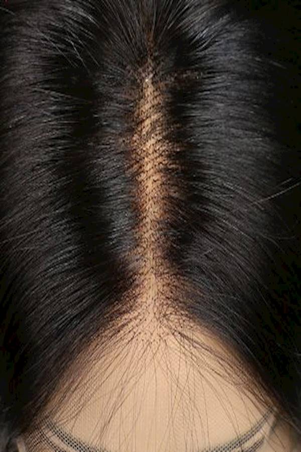 Generic Short Straight Hand Tied Front Lace Wig Black 24inch  - Image 4