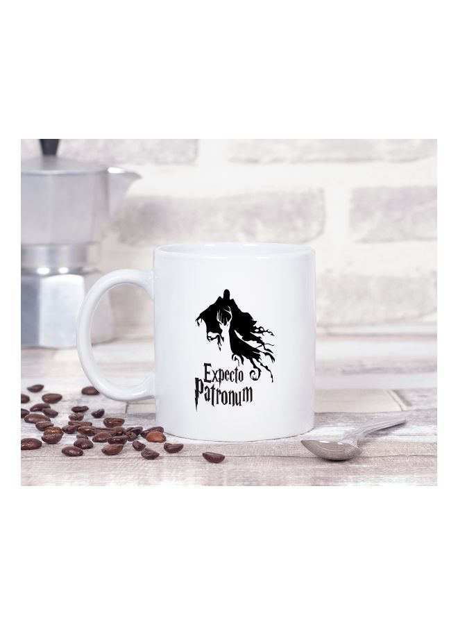 لاود يونيفيرس مج قهوة مزين بطبعة عبارة "Expecto Patronum" أبيض/ أسود - Image 2