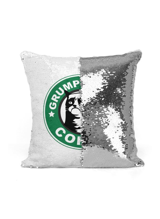 وسادة زينة مطرزة بالترتر ومطبوع عليها شعار ستاربكس وعبارة "Grumpy Cat's Coffee" فضي / أبيض/أخضر 16x16بوصة - Image 2