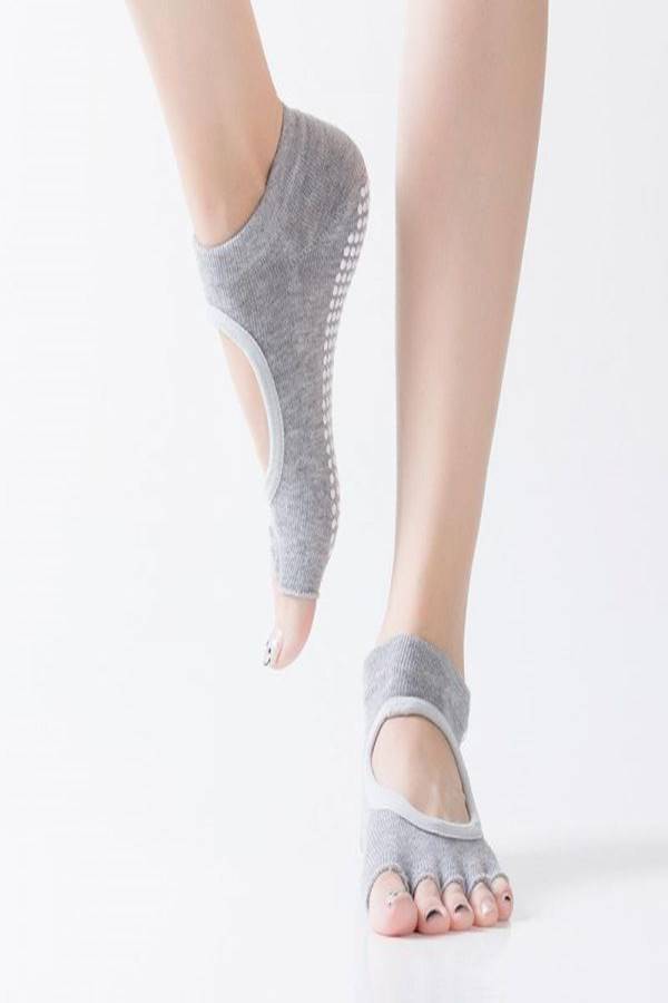 UBOYLI Non slip Yoga socks half toe grip anti skid cotton socks - Image 4