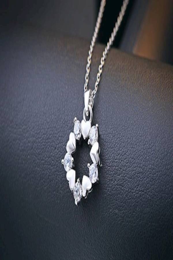 Exquisite inlaid zircon snowflake pendant plated 925  necklace is suitable for women to wear - Image 4