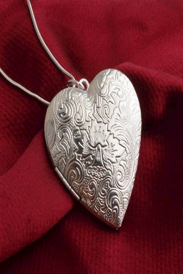 Generic - Photo Frame Memory Locket - Image 1