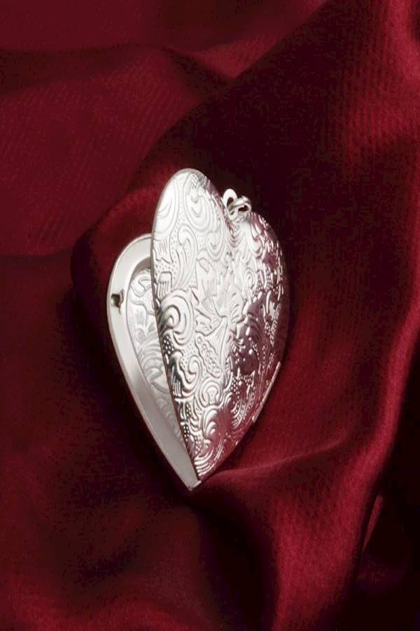 Generic - Photo Frame Memory Locket - Image 1