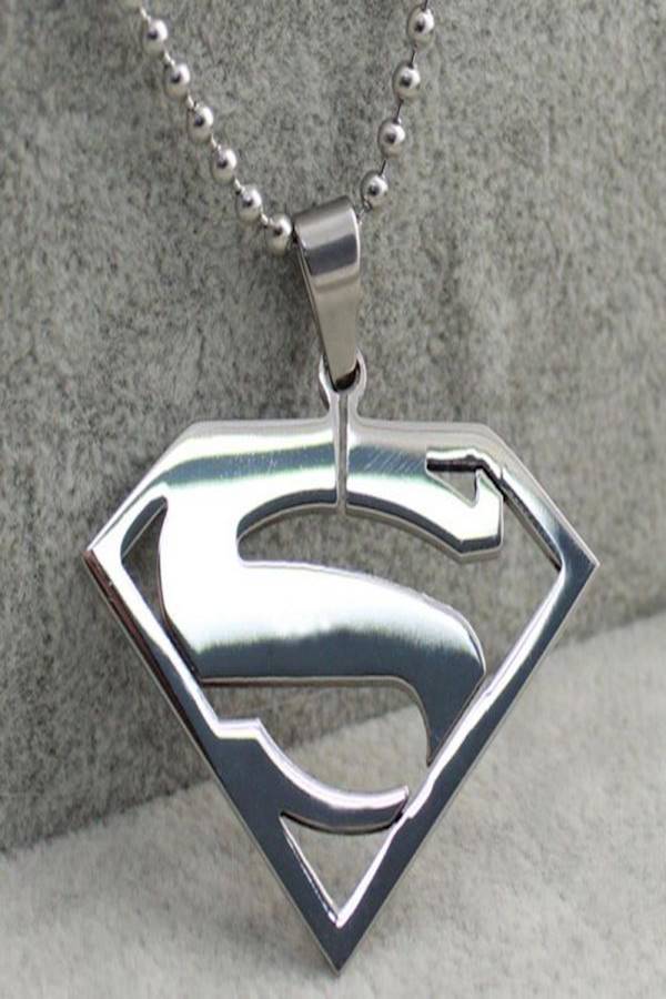 Generic - Superman Pendant Necklace - Image 1
