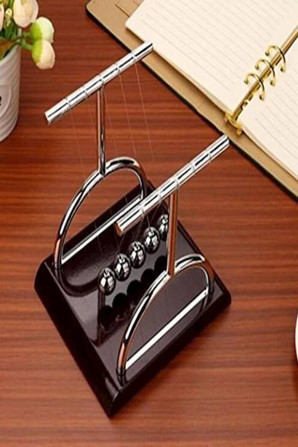 T-Shape Arched Plastic Frame Newton's Cradle Pendulum Balls - Image 2