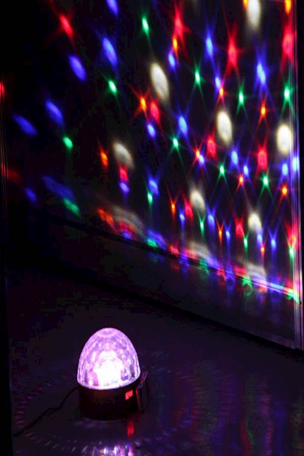 Generic - Digital LED Rgb Crystal Magic Ball Effect Light Dmx 512 Disco Dj Stage Lighting - Image 1