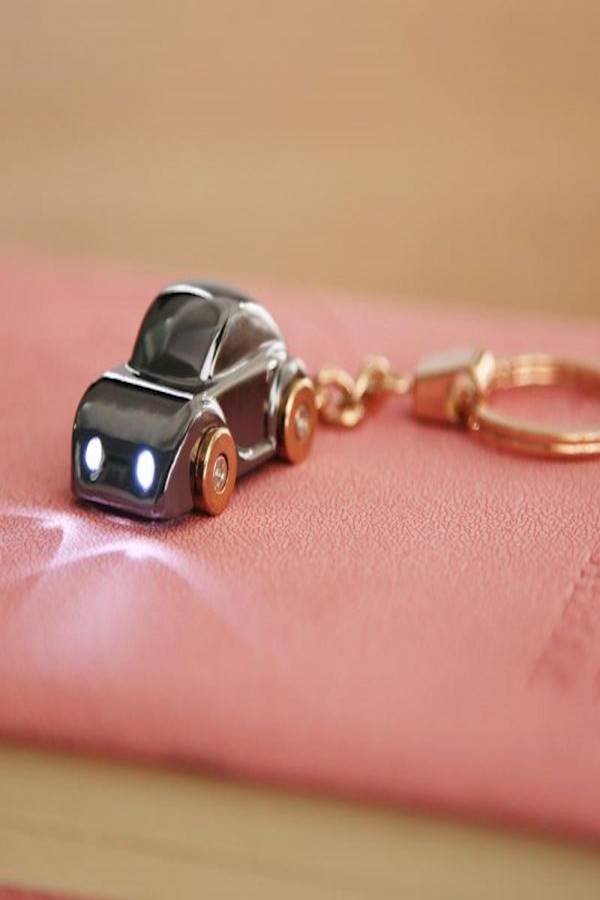Car Shaped Key Chain - Image 2