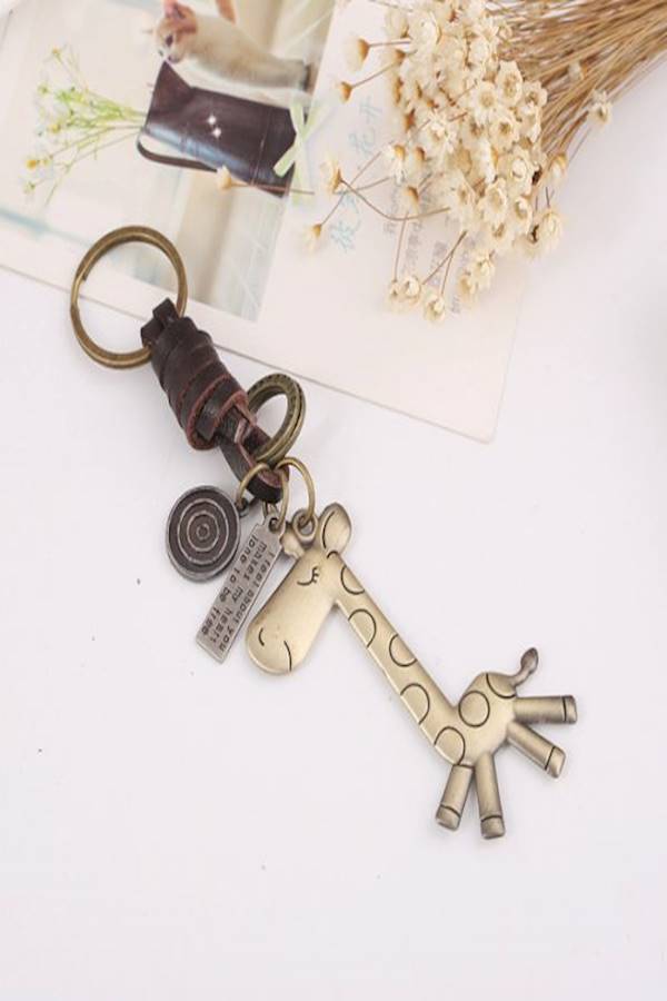 Fashion Pure Manual Weaving Retro Punk Cute Giraffe Cartoon Key Holder Leather Metal Key Chain - Image 3