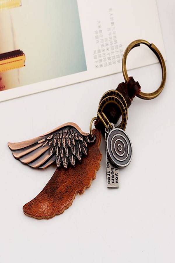 European And American Punk Jewelry Atmospheric Alloy Wings Leather Vintage Braided 'S Leather Key Chain - Image 3