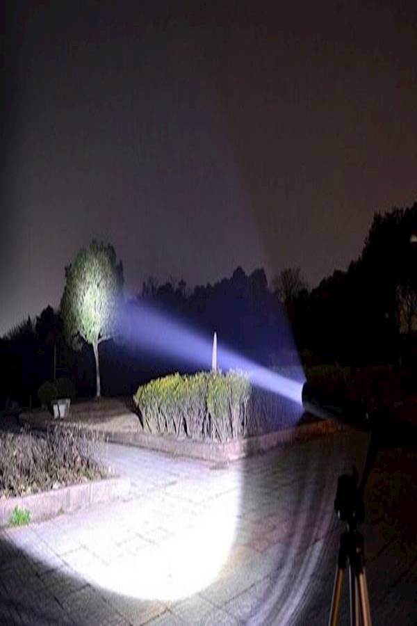 Baseball Bat Shaped LED Flashlight Black - Image 5