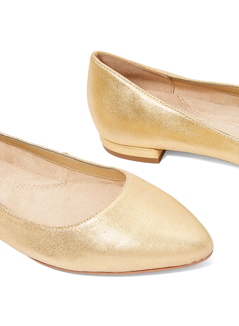 AEROSOLES Hey Girl Ballerinas Gold
