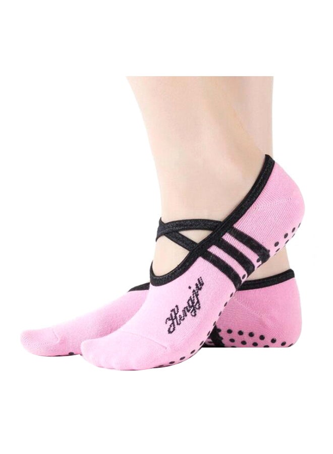 شاربدو جوارب من القطن بتصميم متقاطع وردي/ أسود - Image 1