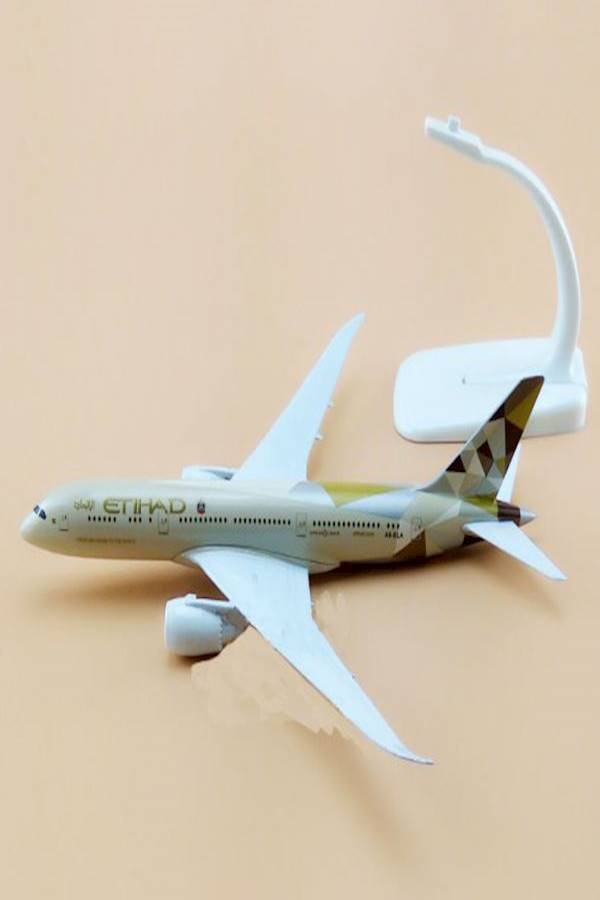 Artemis Aviation Etihad Airplane Statue B787 20centimeter  - Image 3