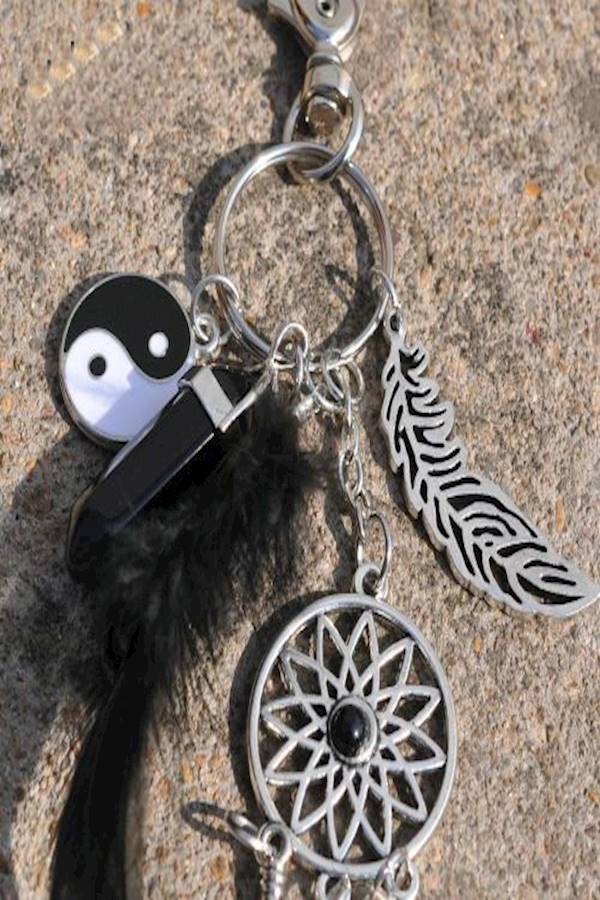 Metal Tassel Dreamcatcher Keychain Multi Color - Image 3
