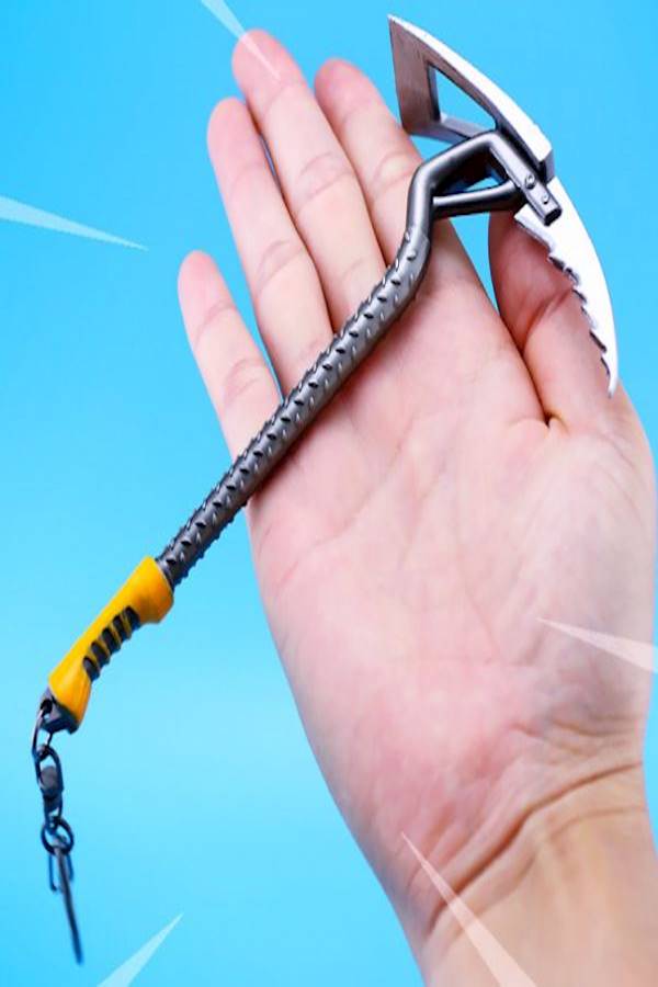 سلسلة مفاتيح مخصصة مصنوعة من سبيكة الزنك المعدنية بتصميم لعبة Fortnite - Image 3